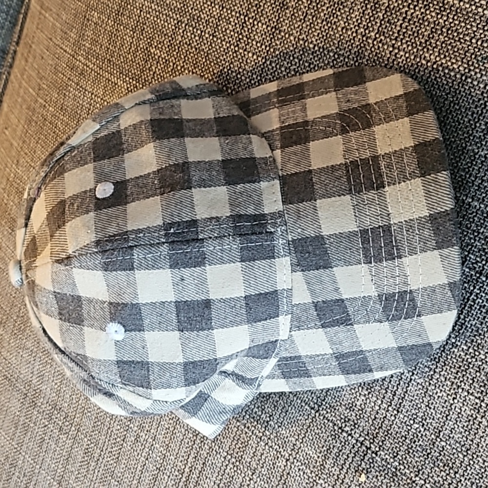 COCUS POCUS checkered hat